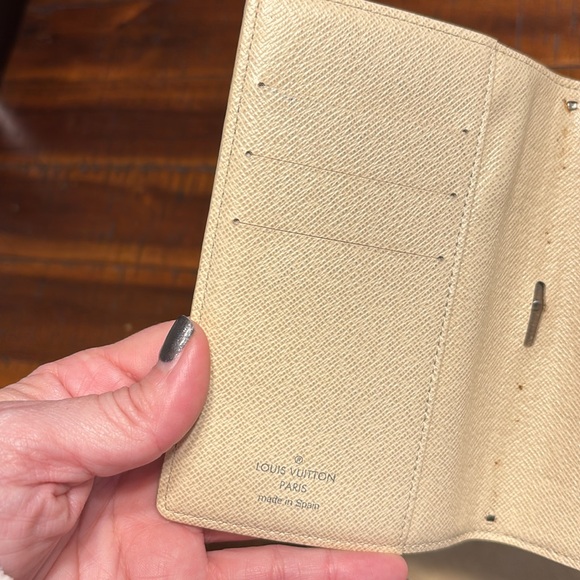 Louis Vuitton small agenda/wallet - Picture 6 of 12